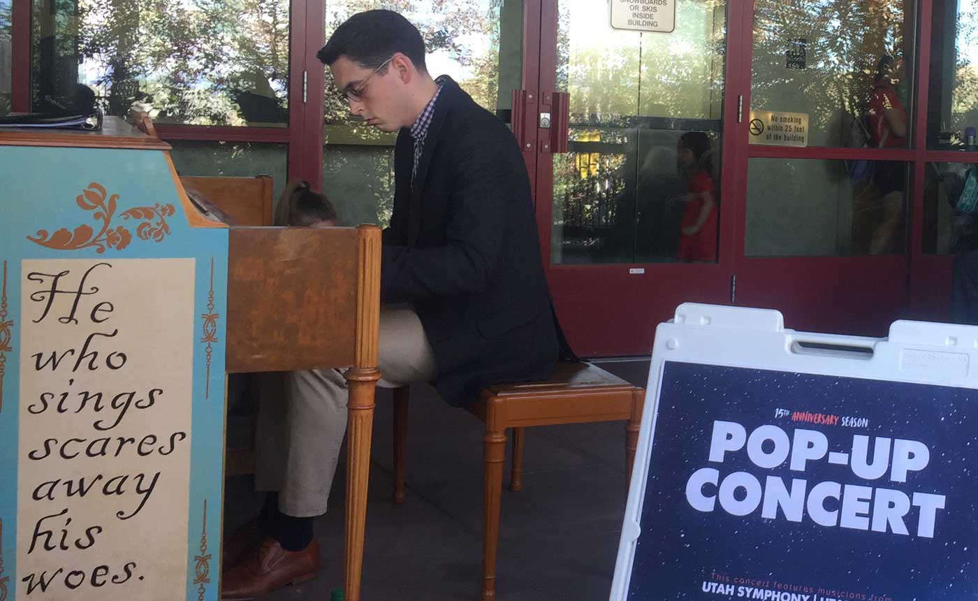 Art Pianos for All Pop-Up Concert (in Kamas)