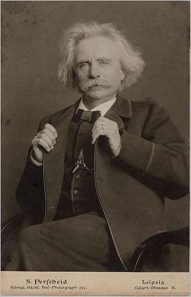 Edvard_Grieg_by_Perscheid_1905
