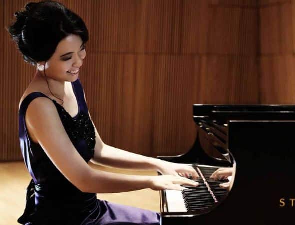 Joyce Yang, piano